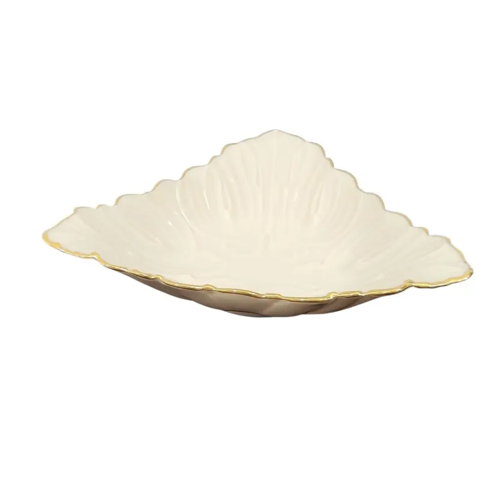 LENOX GOLD TRIM TRIANGLE TRINKET DISH RING JEWELRY DRESSER COASTAL BEACH DECOR
